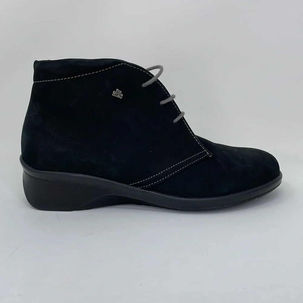 Finn Comfort Boots NWOT Ankle Booties Black Nubuck Leather Mostar US Women’s 7